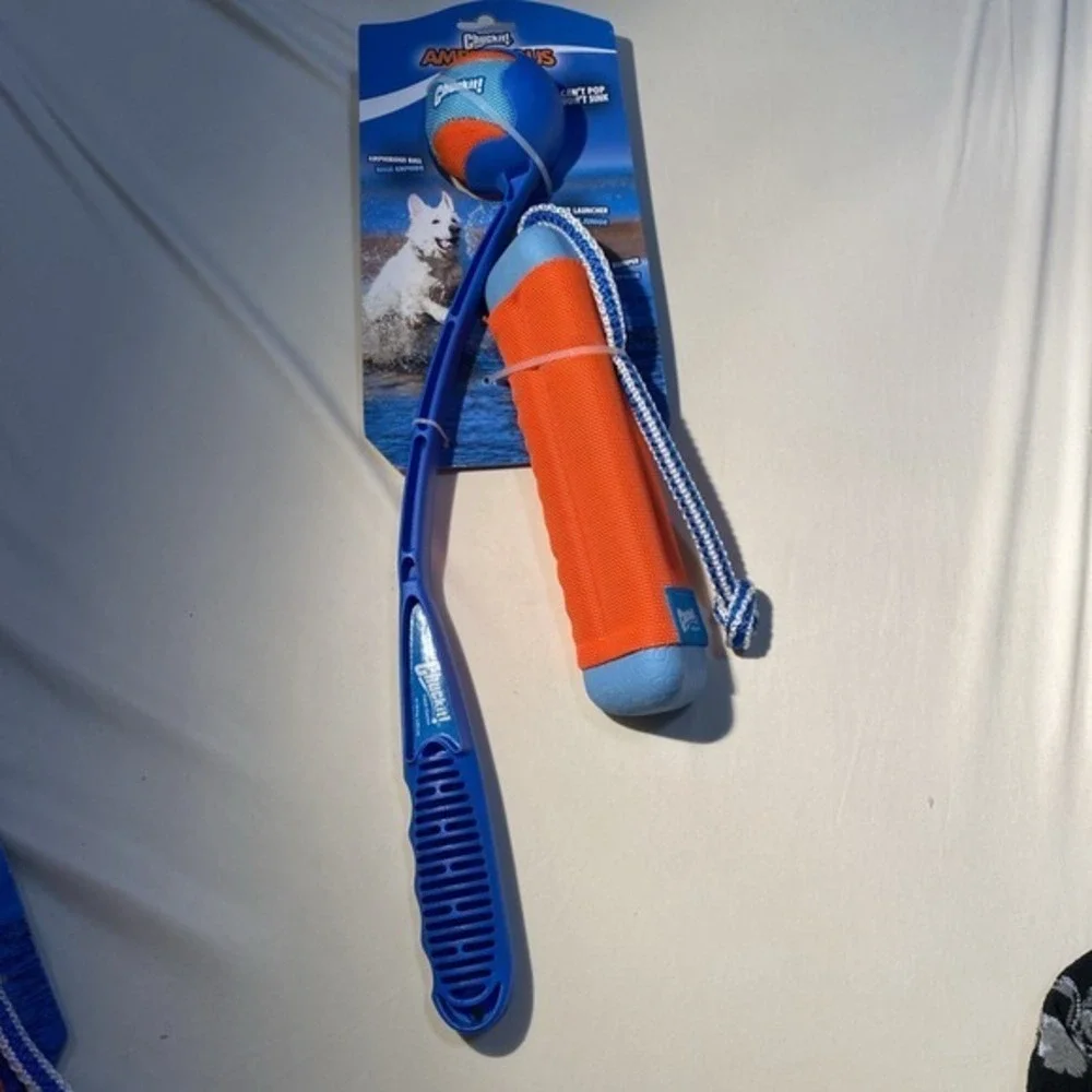 Chuckit Amphibious Fetch Toys Dogs‎ Launcher, Ball & Bumper Won't Sink 3694